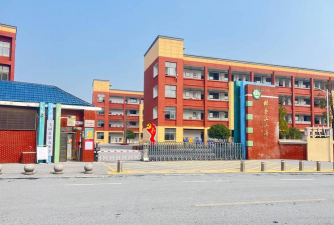 常德市武陵区鸿升实验学校环境