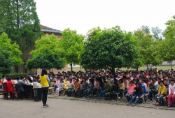 黄珠洲乡中学环境