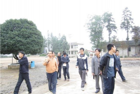 利川市长坪民族初级中学环境