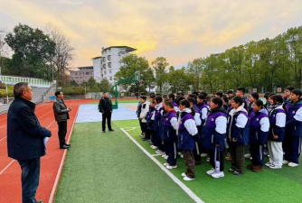 巴东县官渡口镇官渡口初级中学环境