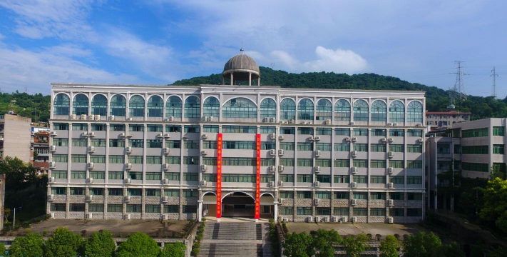 湖北省黄石市第三中学环境