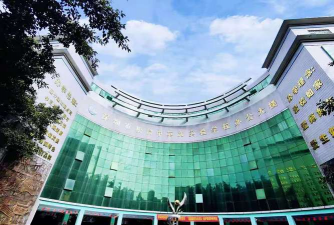 深圳市松岗中英文实验学校环境