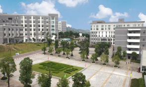 南充兴光技工学校环境