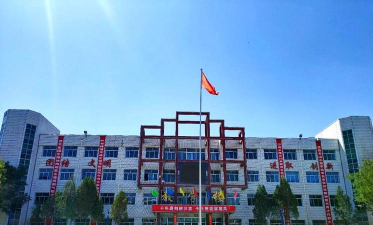 会宁县四房吴乡初级中学环境