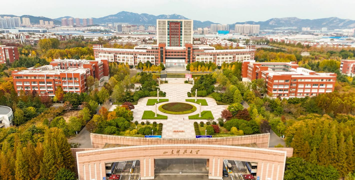 青岛科技师范大学崂山校区环境