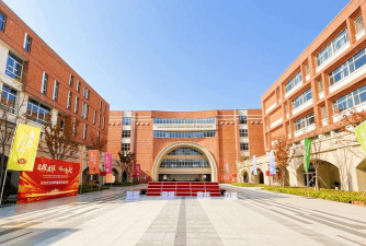 苏成外国语学校环境