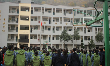 文县第二中学环境