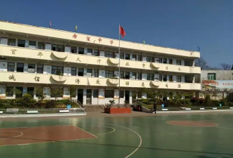 绿塘中学环境