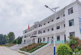 果瓦中学环境