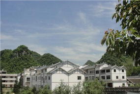 雨冲中学环境
