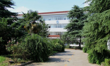 丹阳市职工学校环境