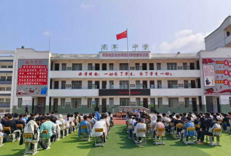 田林县职业技术学校环境