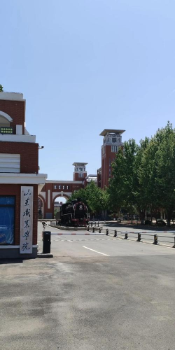山东山推职业中等专业学校环境