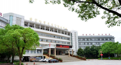 长汀职业中专学校环境