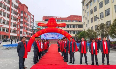 桂林市临桂县五通镇初级中学环境