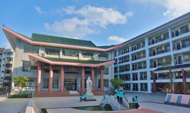 万宁市万宁中学环境