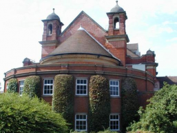 雷丁学院及艺术和设计学校环境