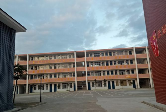 上思县育才学校初中部环境