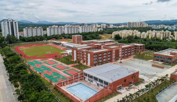 隆安县新智中学环境