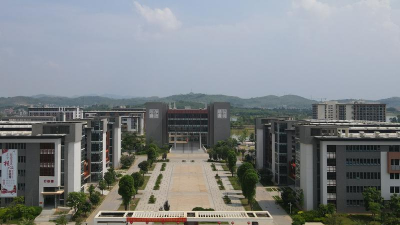 广西大学附属中学(西大附中)环境