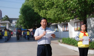 扬州市施桥中学环境