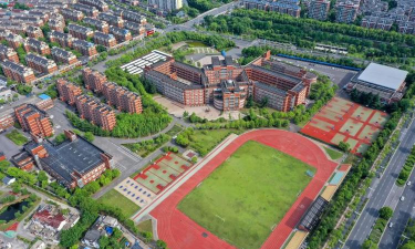仪征市第四中学环境