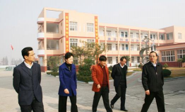 江都市周西中学环境