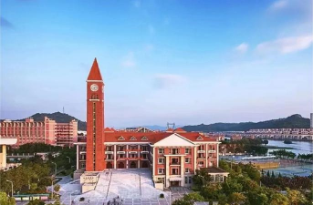 广东培正学院环境