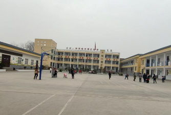 苏屯乡滑集中学环境
