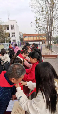 颍泉区周棚办事处周棚中学环境