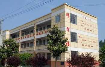 临泉县姜寨镇杨寨普通初级中学环境