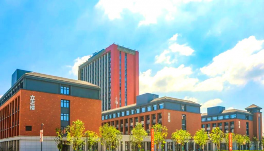 成都新东方高级技工学校环境