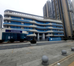 景新中学