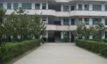 沧港镇中心学校