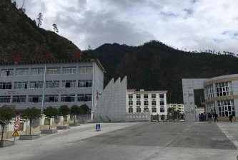 西藏察隅县中学