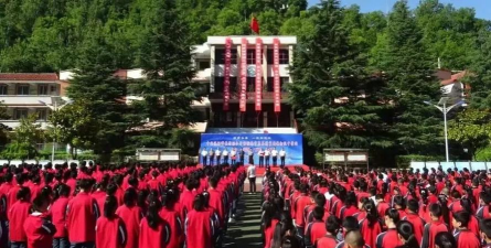 甘肃省康县周家坝中学