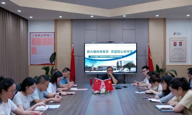 桐乡市河山镇中心学校