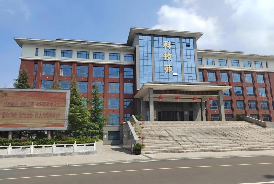 冠县技工学校