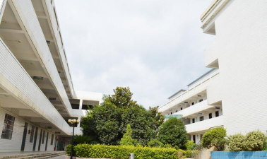 金沙县第五中学