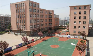 青岛市房地产职业中等专业学校