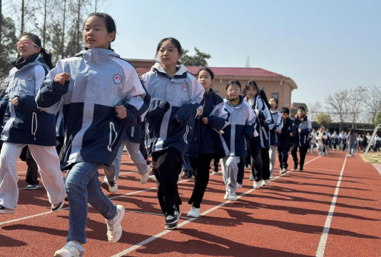仙湖镇第三初级中学