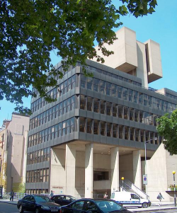 伦敦大学高级法律研究学院