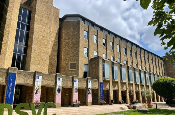 英国骨伤学院