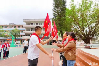 天等县都康中学