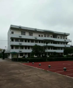 衢州市衢江区莲花镇初级中学