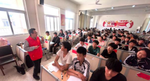 临泉县吕寨任庄初级中学