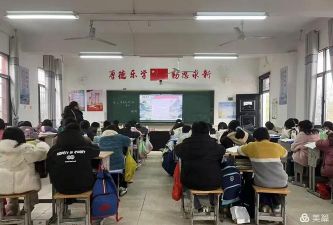 周坊古港中学