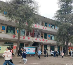 水车镇大同中学