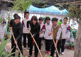 北京市第一四二中学（北京宏志中学）