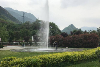 甘肃省康县岸门口中学